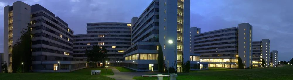 Bielefeld Universität Nachts -- — Bielefeld