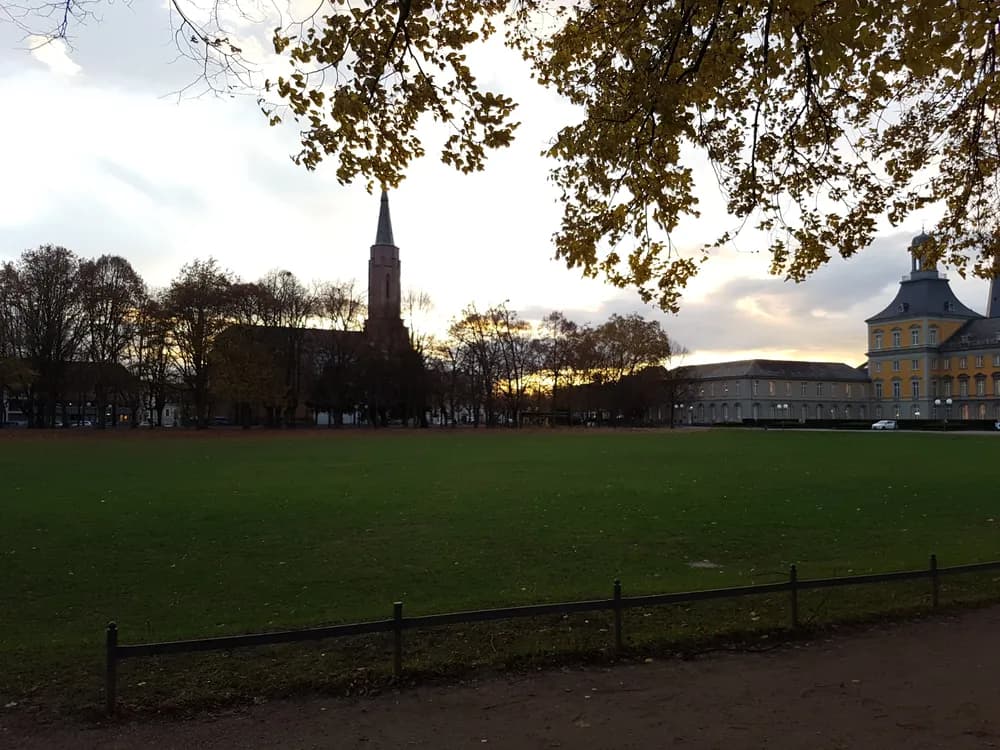 Abend an der Bonner Universität — Bonn