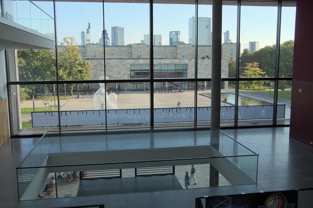 Frankfurt Goethe Univ Hoersaalzentrum dk2877 — Frankfurt am Main