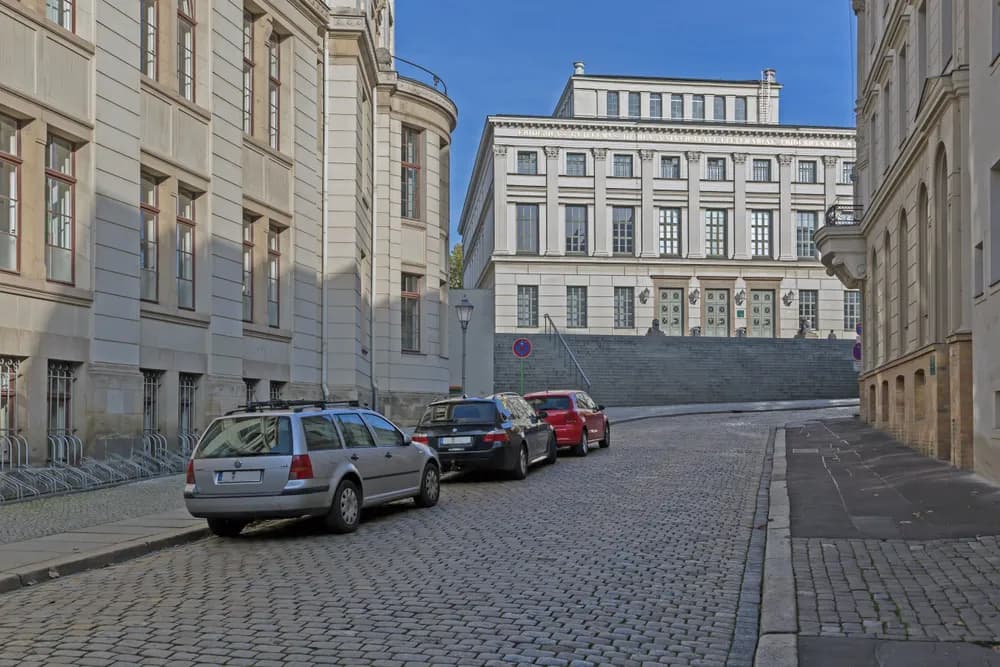 Martin Luther Universität Halle-Wittenberg - in Halle (Saale) - Universitätsplatz - panoramio — Halle (Saale)