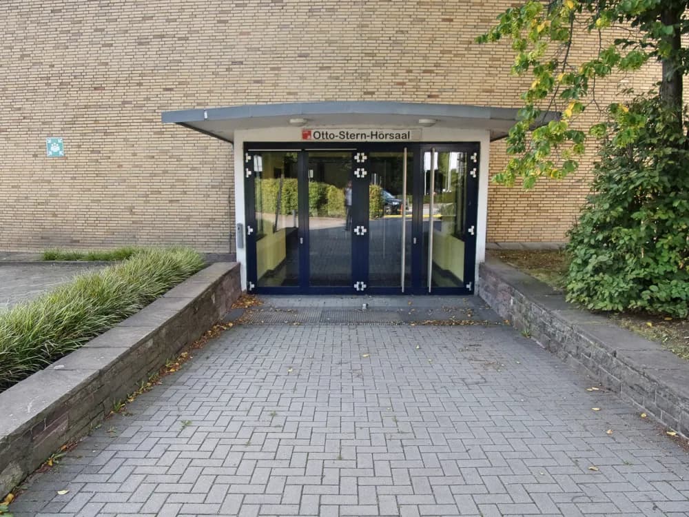 Otto-Stern-Hörsaal Jungiusstraße HH-Neustadt — Hamburg