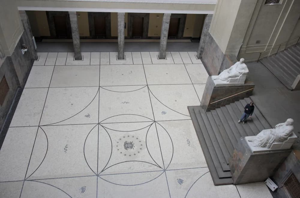 Blick in den Lichthof LMU — München