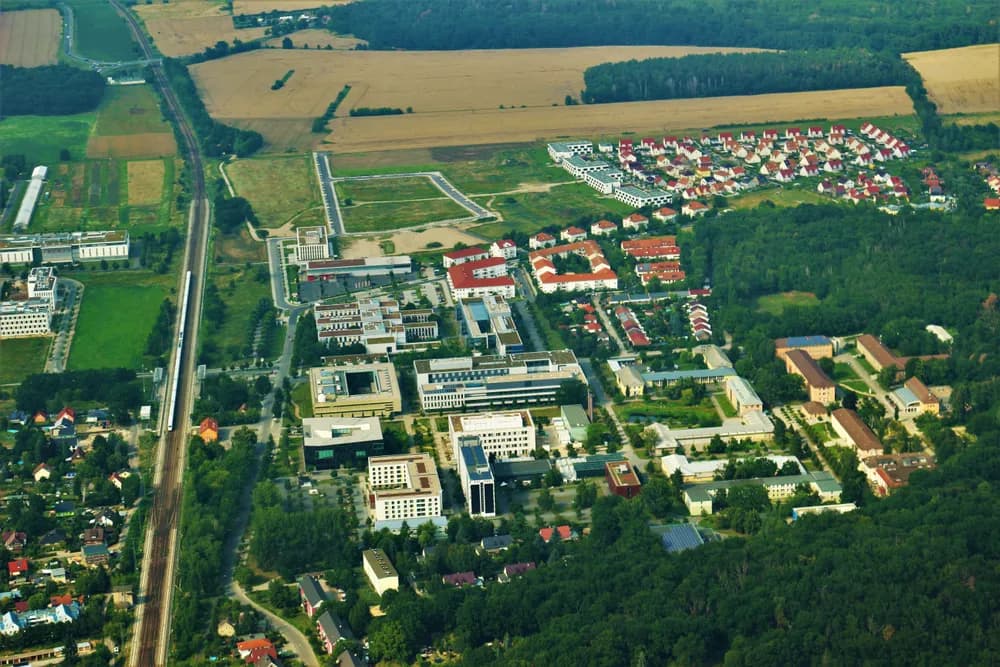 Universität Potsdam, Campus Golm, Luftaufnahme, aerial view, Golm, 1 — Potsdam